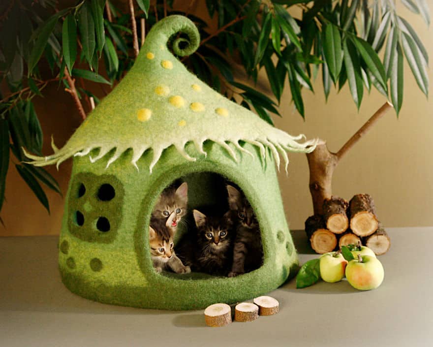 Лесной домик для кота